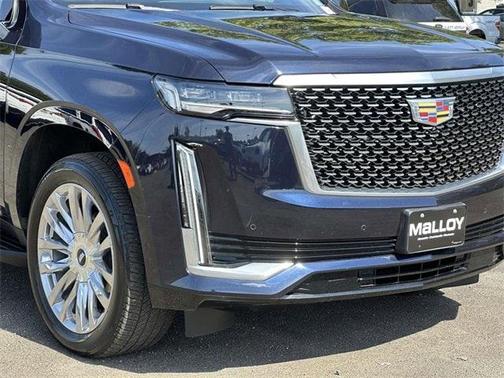 2023 Cadillac Escalade ESV Premium Luxury