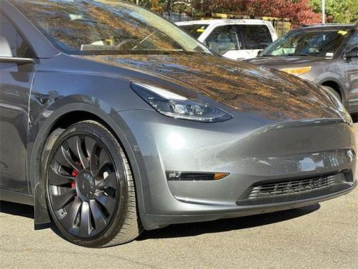 2023 Tesla Model Y Performance