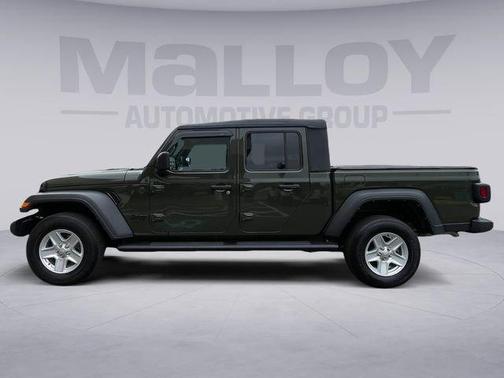 Sarge Green Clearcoat 2023 Jeep Gladiator Sport