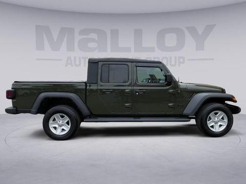Sarge Green Clearcoat 2023 Jeep Gladiator Sport