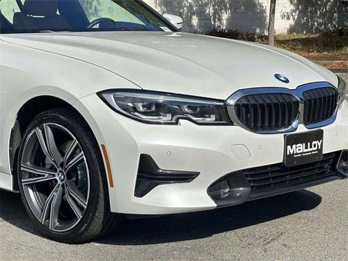 2022 BMW 330 i xDrive