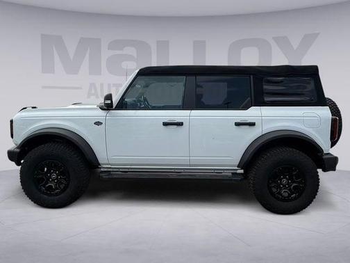 Oxford White 2023 Ford Bronco Wildtrak