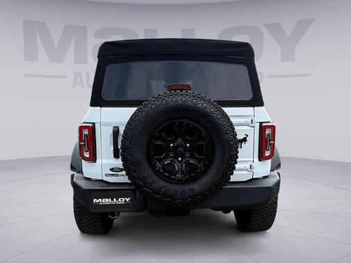 Oxford White 2023 Ford Bronco Wildtrak