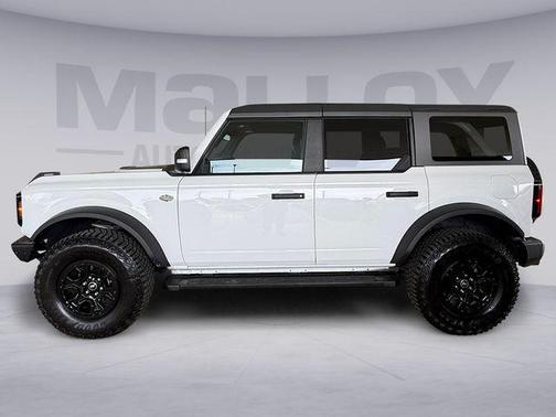 Oxford White 2024 Ford Bronco Wildtrak