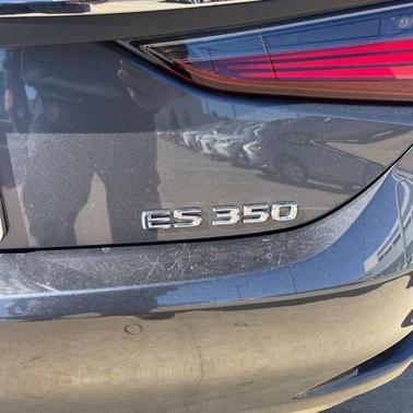 2022 Lexus ES 350 Base