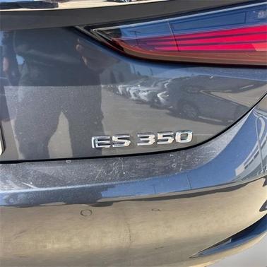 2022 Lexus ES 350 Base