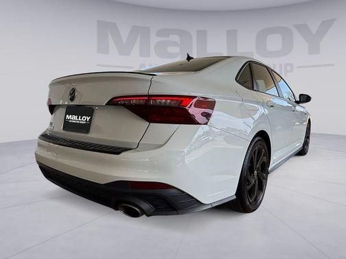 Pure White / Black Roof 2024 Volkswagen Jetta GLI 2.0T Autobahn