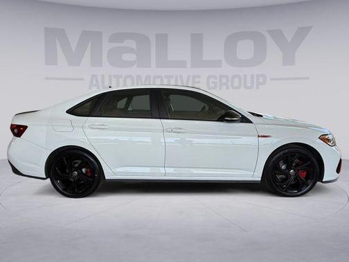 Pure White / Black Roof 2024 Volkswagen Jetta GLI 2.0T Autobahn