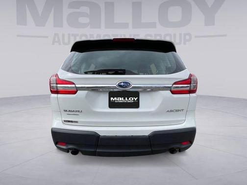 2022 Subaru Ascent Base 8-Passenger