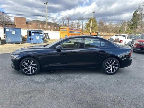2019 Volvo S60 T6 Momentum