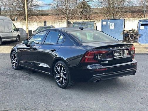 2019 Volvo S60 T6 Momentum