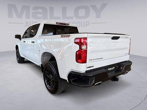 Summit White 2025 Chevrolet Silverado 1500 Custom Trail Boss