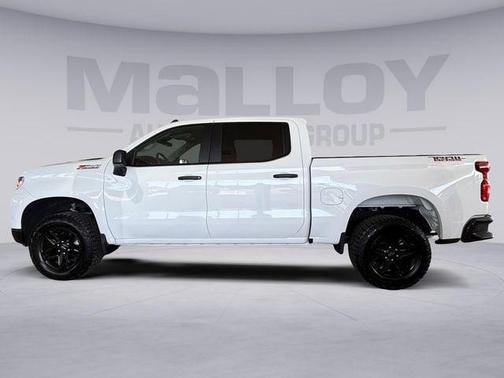 Summit White 2025 Chevrolet Silverado 1500 Custom Trail Boss