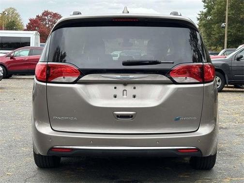 2018 Chrysler Pacifica Hybrid Touring L