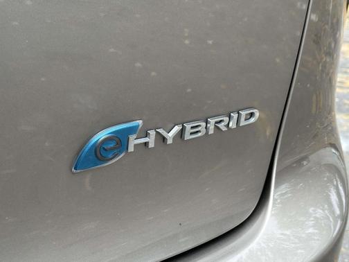 2018 Chrysler Pacifica Hybrid Touring L