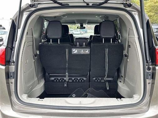 2018 Chrysler Pacifica Hybrid Touring L