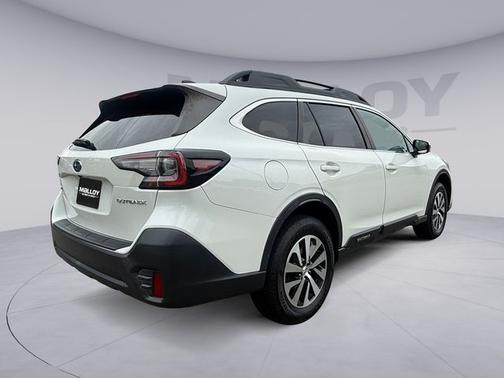 Crystal White Pearl 2020 Subaru Outback PREMIUM