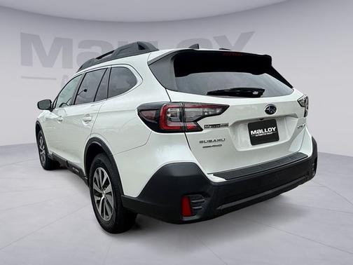 Crystal White Pearl 2020 Subaru Outback PREMIUM