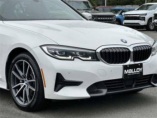 2019 BMW 330 i xDrive