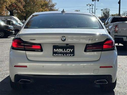 2023 BMW 530 i xDrive