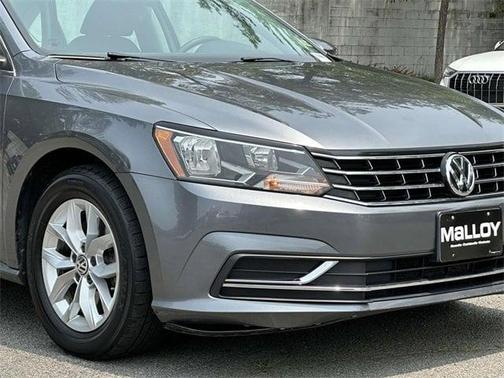 2016 Volkswagen Passat 1.8T S