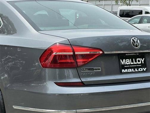 2016 Volkswagen Passat 1.8T S