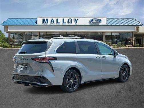 2023 Toyota Sienna XSE