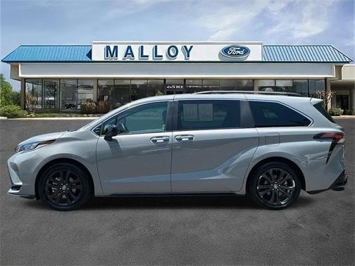2023 Toyota Sienna XSE