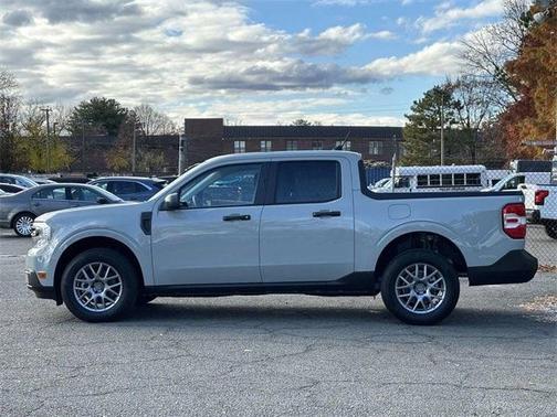 2024 Ford Maverick XL