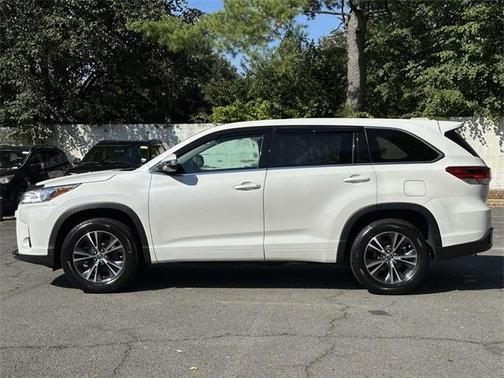 2018 Toyota Highlander LE
