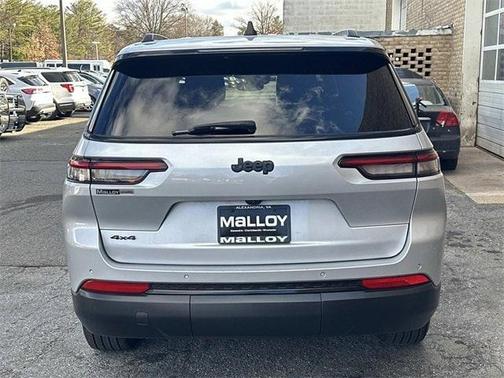 2024 Jeep Grand Cherokee L Laredo