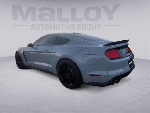 2017 Ford Shelby GT350 Base