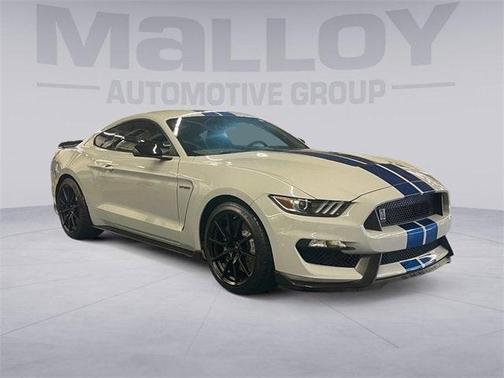 2017 Ford Shelby GT350 Base
