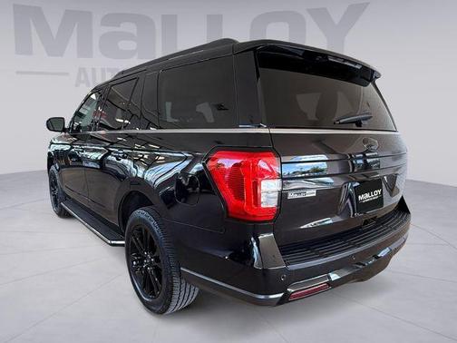Agate Black Metallic 2022 Ford Expedition XLT