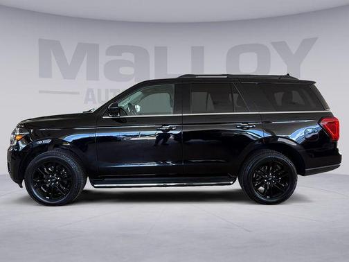 Agate Black Metallic 2022 Ford Expedition XLT