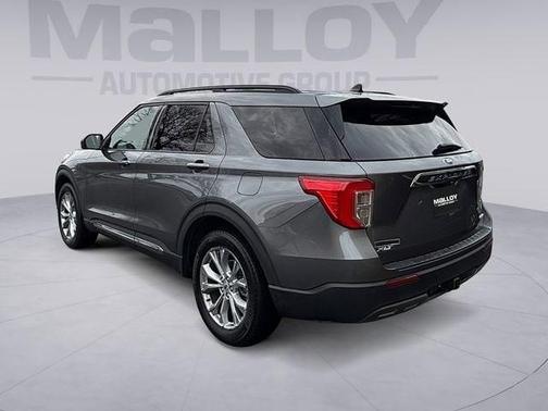 CARBONIZED GRAY METALLIC 2021 Ford Explorer XLT