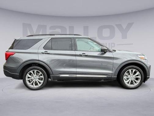 CARBONIZED GRAY METALLIC 2021 Ford Explorer XLT