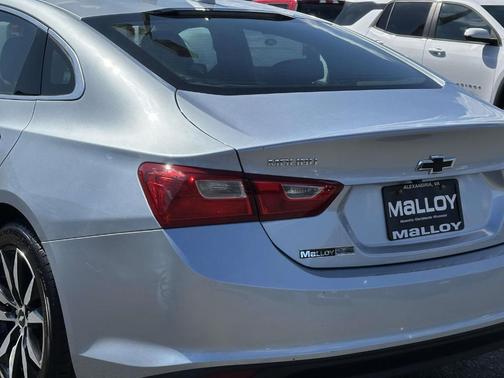 2017 Chevrolet Malibu 1LT