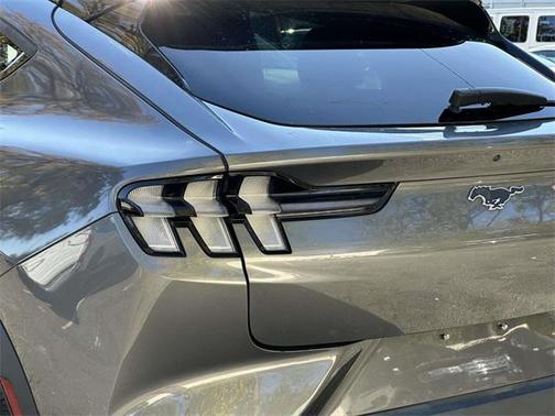 2021 Ford Mustang Mach-E Select