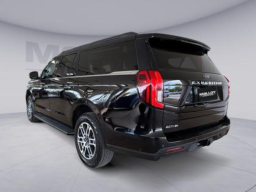 AGATE BLACK METALLIC 2025 Ford Expedition ACTIVE