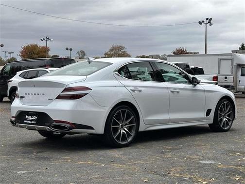 2025 Genesis G70 2.5T