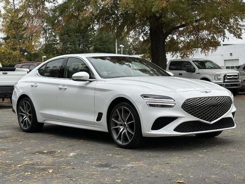 2025 Genesis G70 2.5T