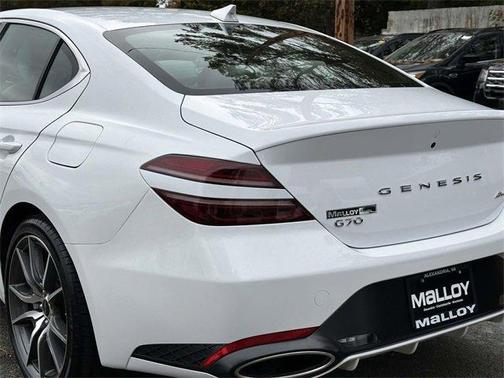 2025 Genesis G70 2.5T