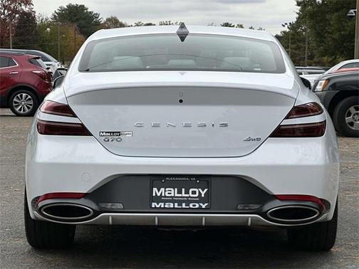 2025 Genesis G70 2.5T
