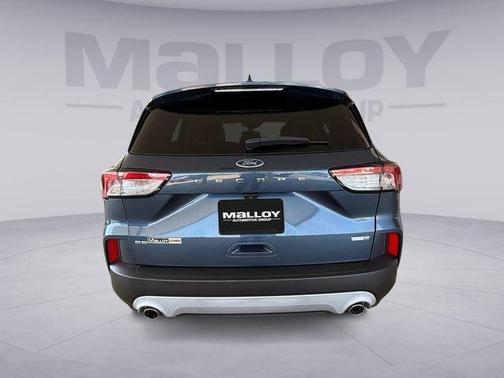 Blue Metallic 2020 Ford Escape SE