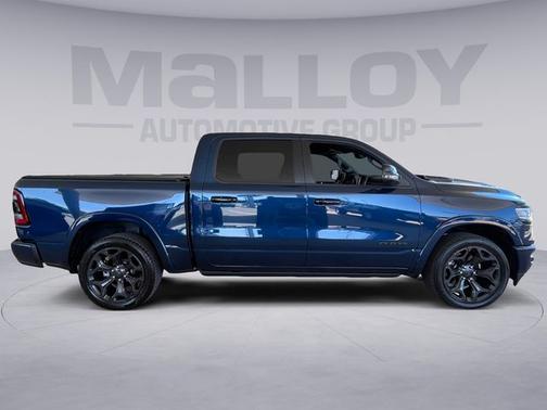 Patriot Blue Pearlcoat 2023 RAM 1500 LIMITED