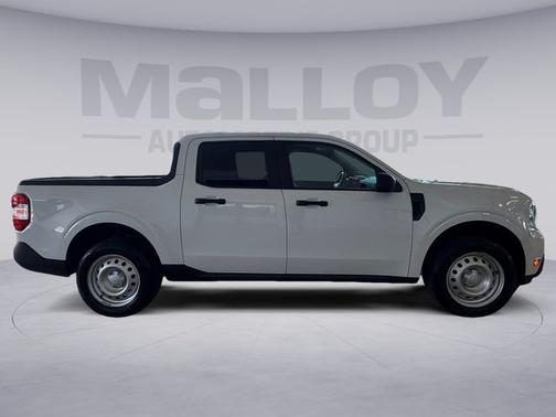 OXFORD WHITE 2023 Ford Maverick XL