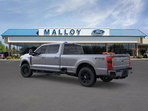 2025 Ford F-350 Lariat Super Duty