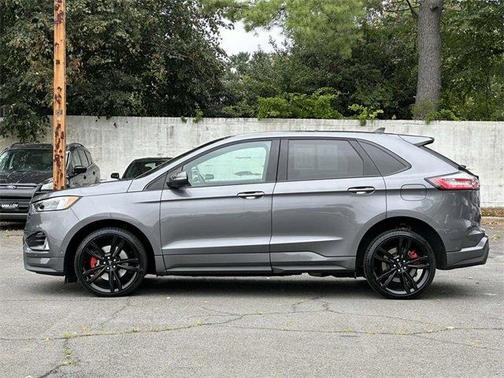 2021 Ford Edge ST