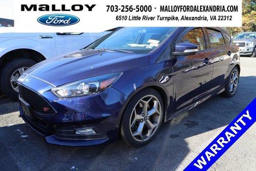 Photo 1 of 6 of 2017 Ford Focus ST Base